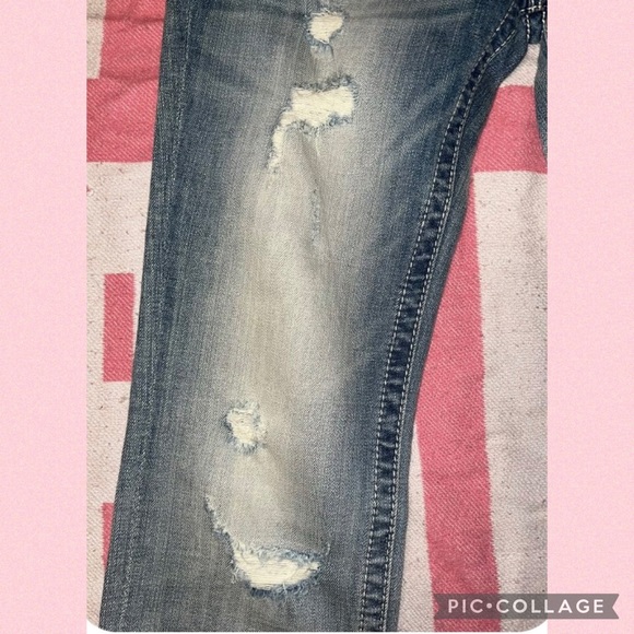 Miss Me Jeans Size 29 Cropped NWT
Gorgeous Jeans - Picture 3 of 11